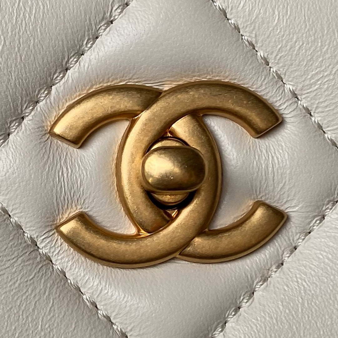 Chanel AS4777 24P New Hobo Bag White Lambskin - Default Title - View 3
