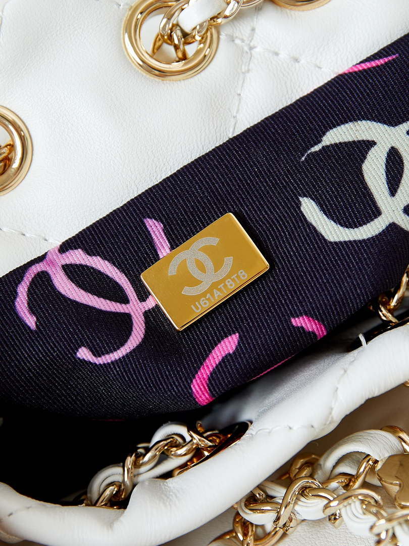 Chanel AS4810 Backpack Shiny Lambskin & Gold-Tone Metal White