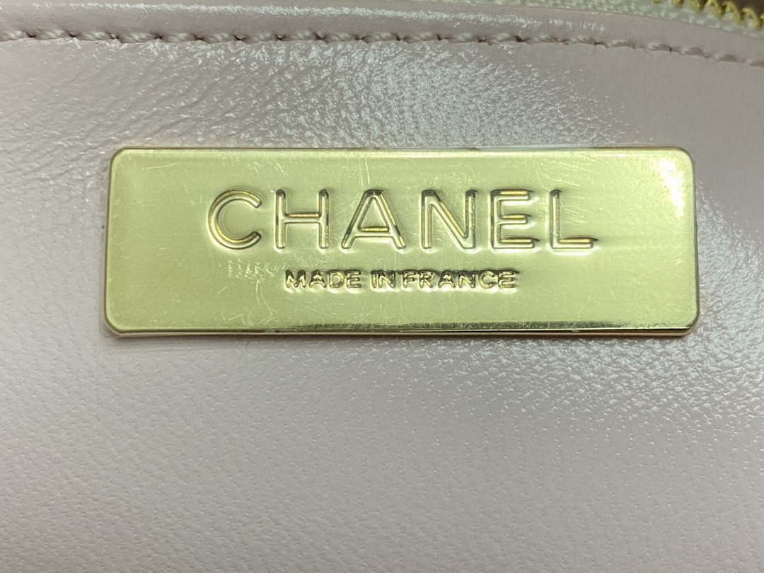 Chanel AS4853 Shopping Bag Shiny Lambskin & Gold-Tone Metal Light Pink - Default Title - View 8