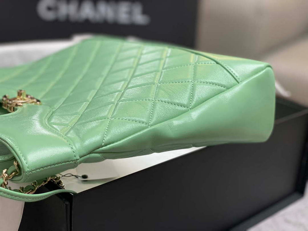 Chanel AS4853 Shopping Bag Shiny Lambskin & Gold-Tone Metal Green
