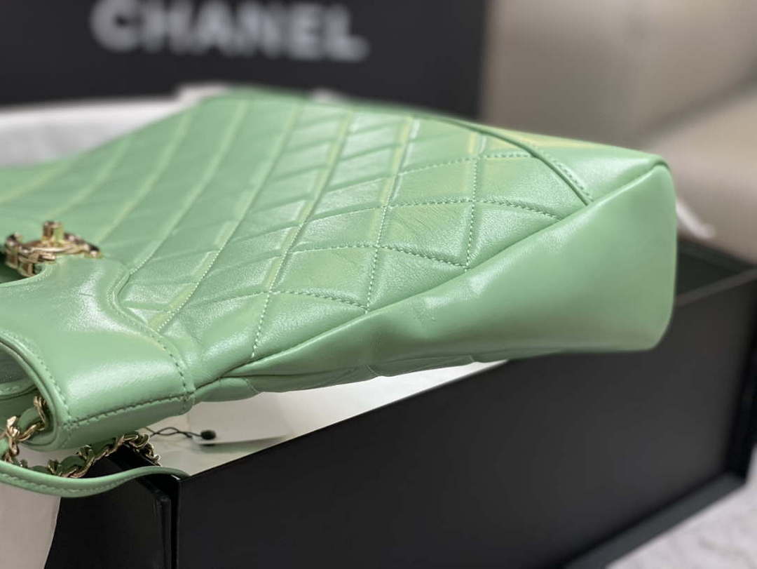 Chanel AS4853 Shopping Bag Shiny Lambskin & Gold-Tone Metal Green - Default Title - View 5
