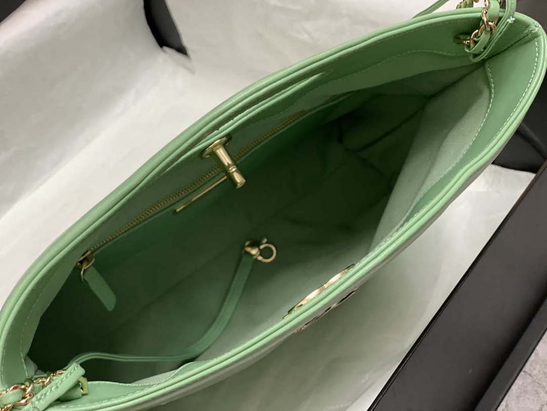Chanel AS4853 Shopping Bag Shiny Lambskin & Gold-Tone Metal Green