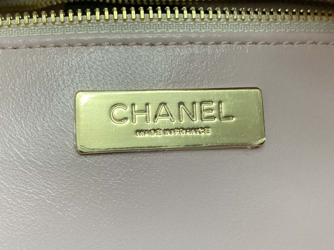 Chanel AS4854 Shopping Bag Shiny Lambskin & Gold-Tone Metal Ligth Pink - Default Title - View 8