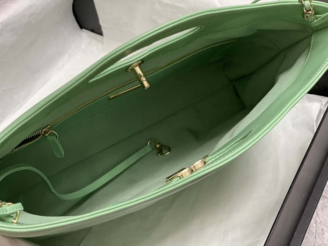 Chanel AS4854 Shopping Bag Shiny Lambskin & Gold-Tone Metal Green - Default Title - View 7