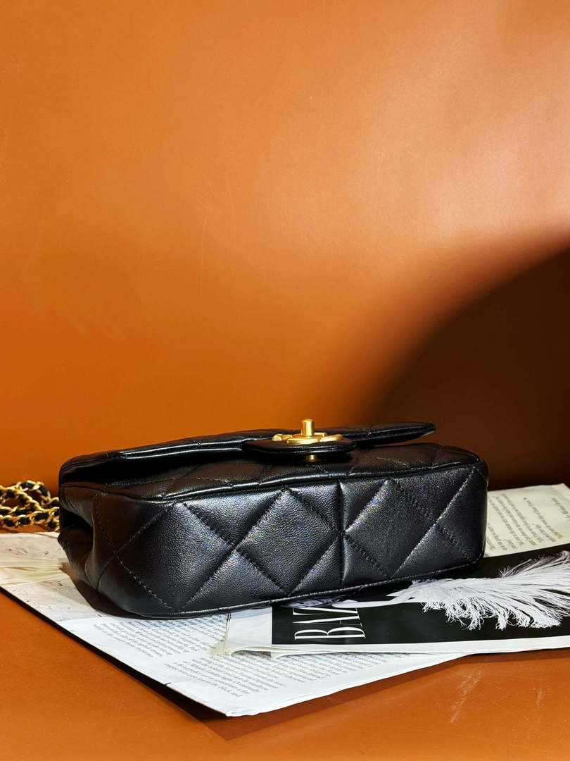 Chanel AS4861 Small Flap Bag Pearly Lambskin Imitation Pearls & Gold-Tone Metal Black
