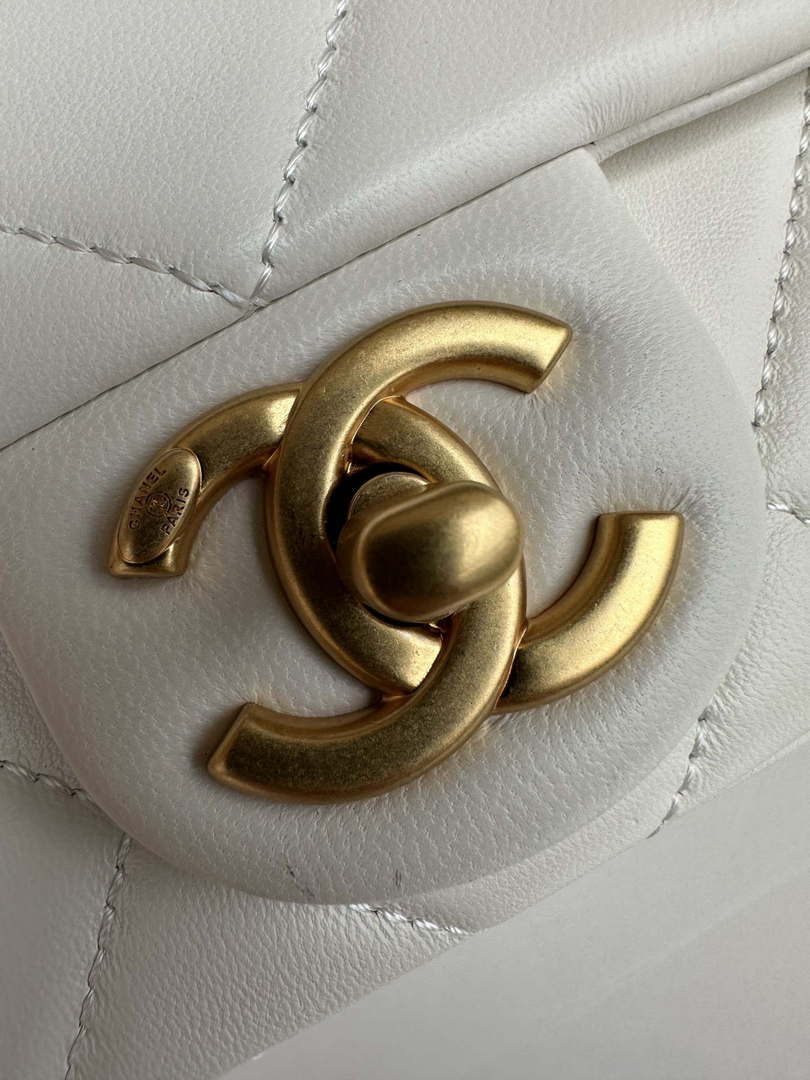 Chanel AS4861 Small Flap Bag Pearly Lambskin Imitation Pearls & Gold-Tone Metal White - Default Title - View 5