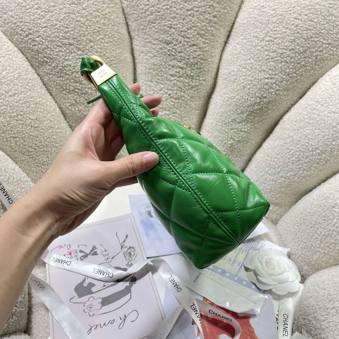 Chanel AS4912 Meduim Hobo Shiny Lambskin & Gold-Tone Metal Green