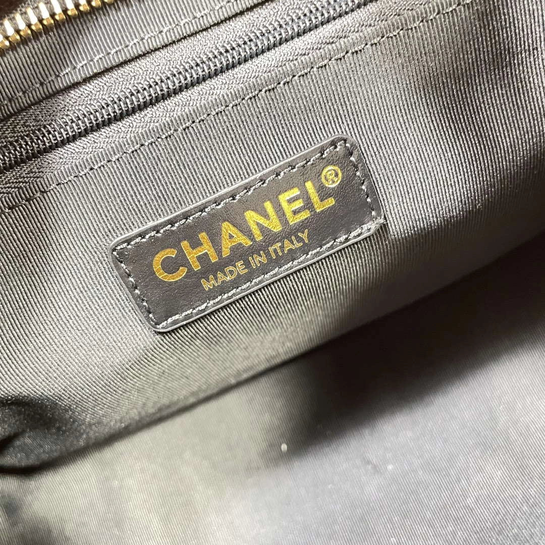 Chanel AS4912 Meduim Hobo Shiny Lambskin & Gold-Tone Metal Black