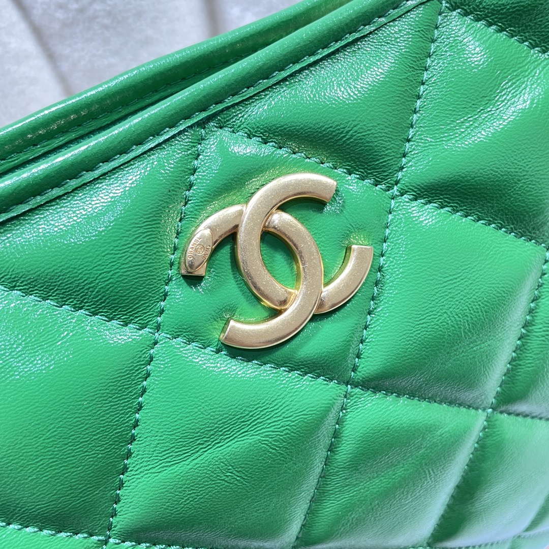 Chanel AS4923 Large Hobo Shiny Lambskin & Gold-Tone Metal Green