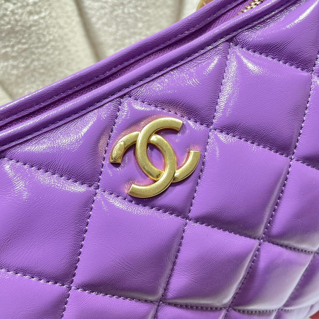 Chanel AS4923 Large Hobo Shiny Lambskin & Gold-Tone Metal Purple