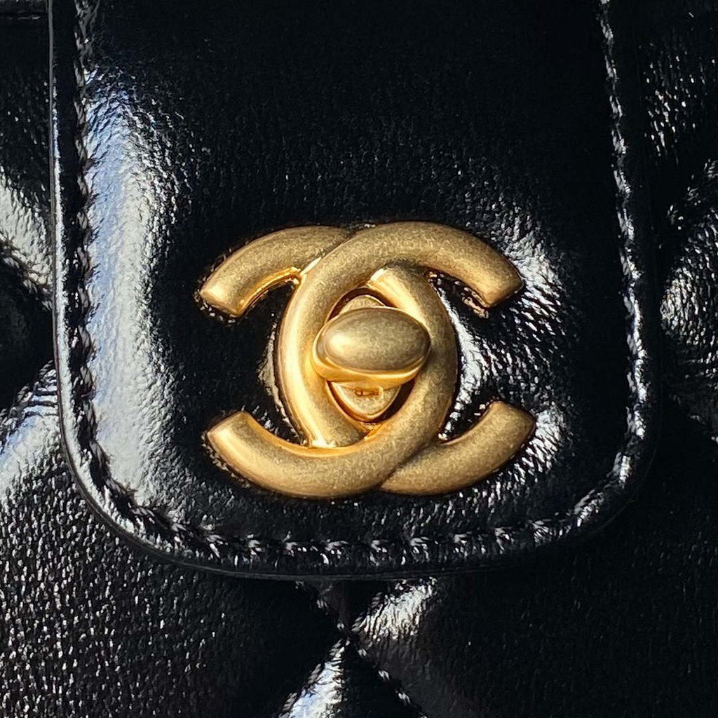 Chanel AS4959  Flap bag With top handle Shiny Lambskin & Gold-Tone Metal Black