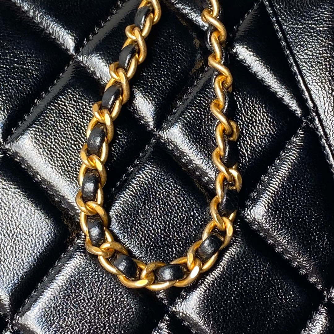 Chanel AS4959  Flap bag With top handle Shiny Lambskin & Gold-Tone Metal Black - Default Title - View 4