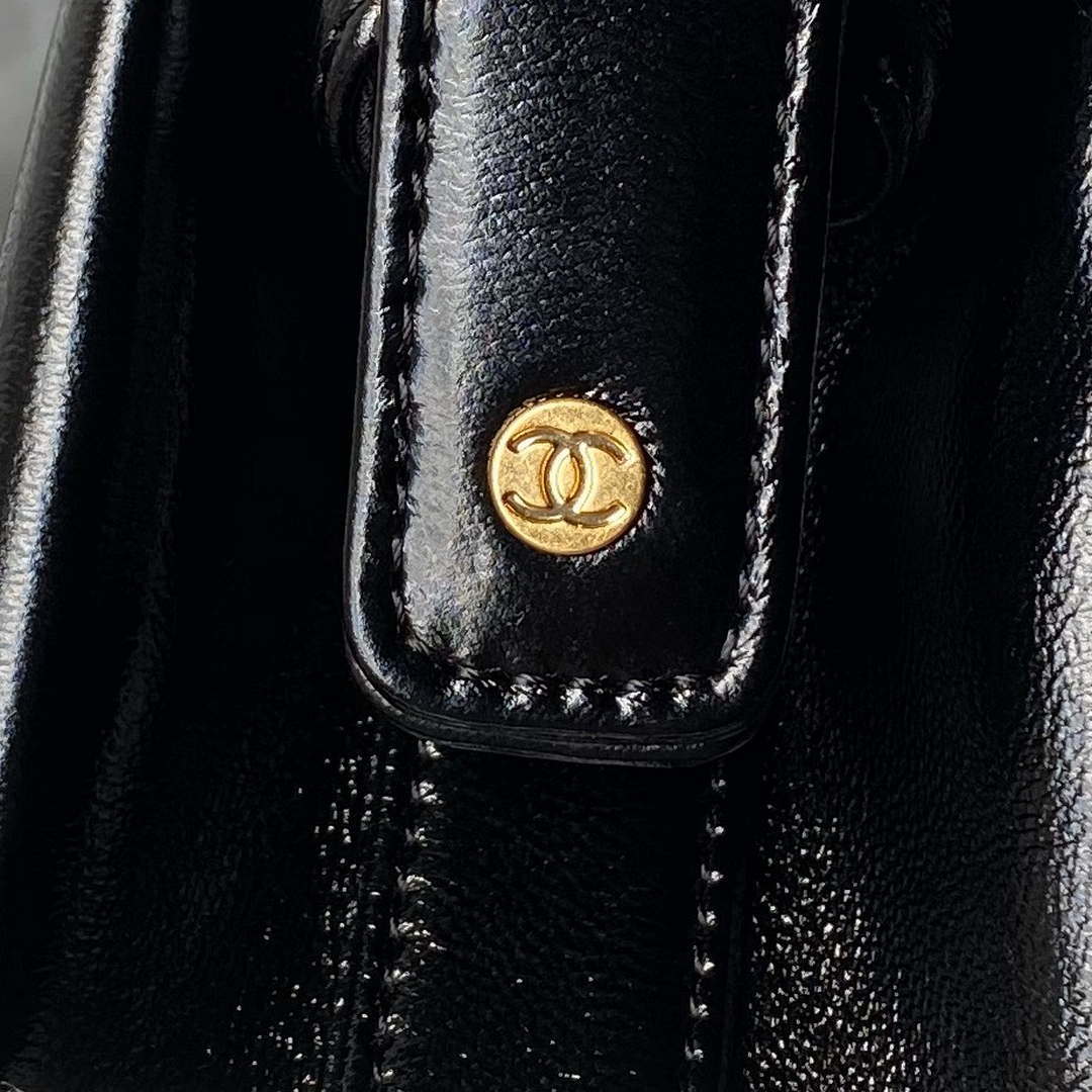Chanel AS4959  Flap bag With top handle Shiny Lambskin & Gold-Tone Metal Black - Default Title - View 5