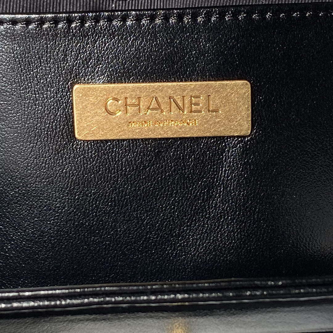 Chanel AS4959  Flap bag With top handle Shiny Lambskin & Gold-Tone Metal Black