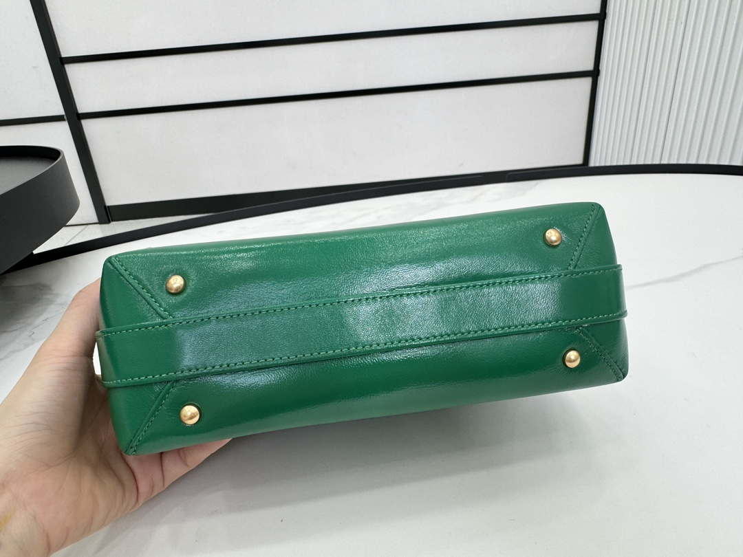 Chanel AS4959  Flap bag With top handle Shiny Lambskin & Gold-Tone Metal Green - Default Title - View 6