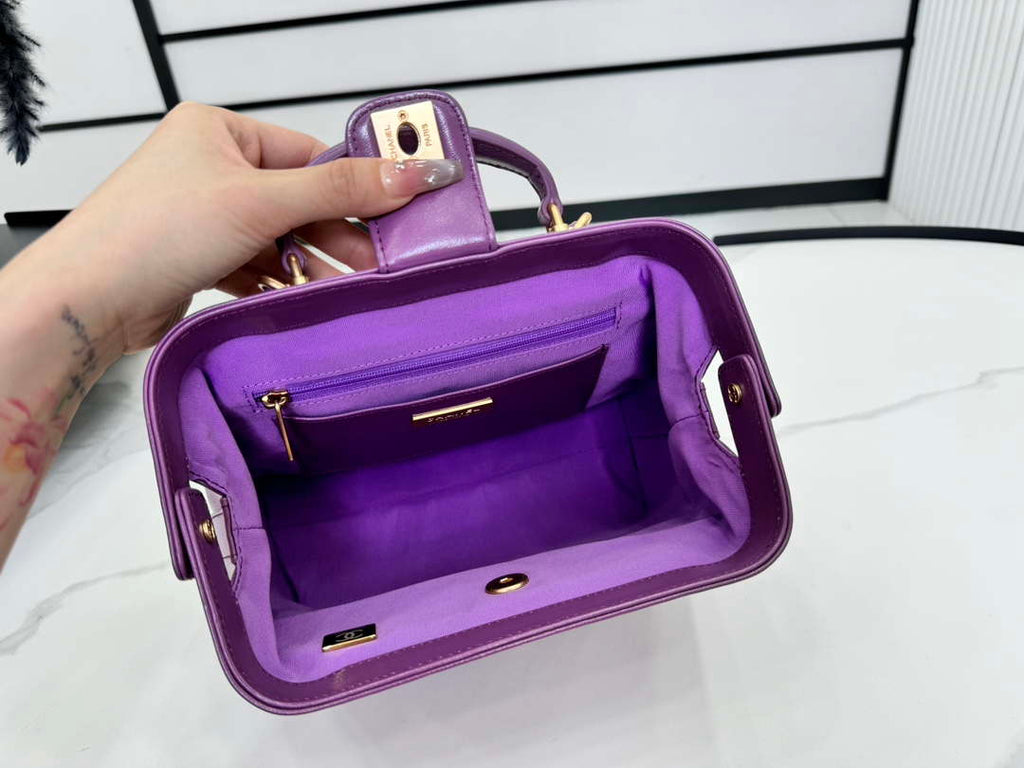 Chanel AS4959  Flap bag With top handle Shiny Lambskin & Gold-Tone Metal Purple