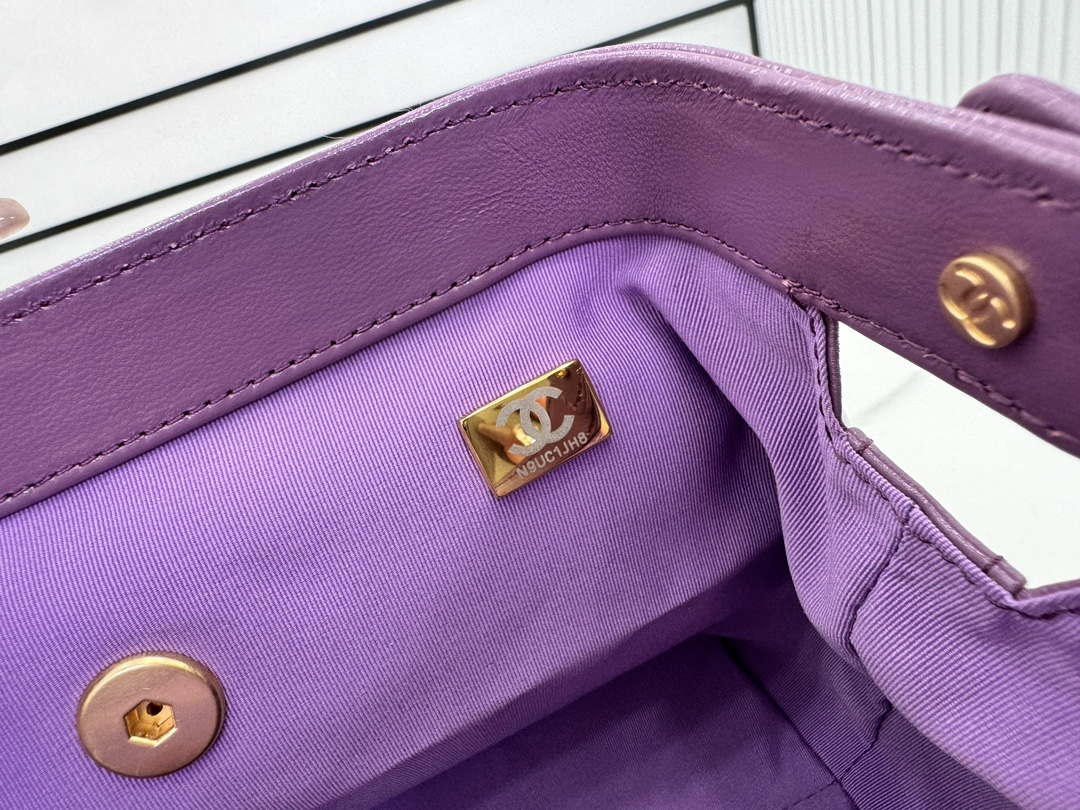Chanel AS4959  Flap bag With top handle Shiny Lambskin & Gold-Tone Metal Purple