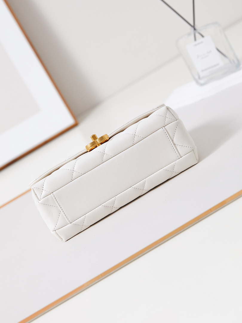 Chanel AS5011 Flap bag Shiny Lambskin Imitation Pearls & Gold-Tone Metal White - Default Title - View 6