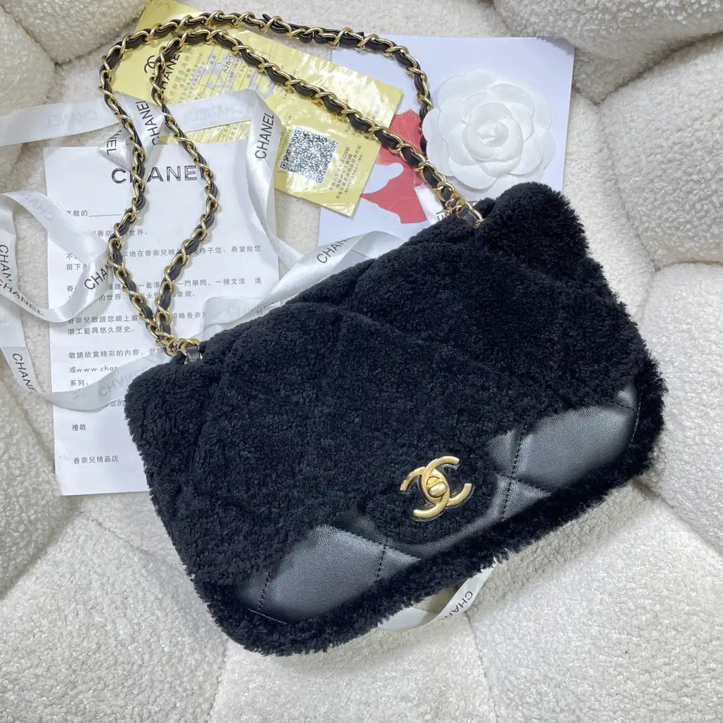 Chanel AS5149 Flap Bag Shearling Lambskin & Gold-Tone Metal Black