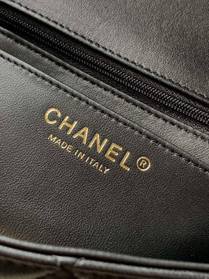 Chanel  AS5150 Spring-Summer 2025 Pre-collection Flap Bag Lambskin  Black  & White - Default Title - View 9