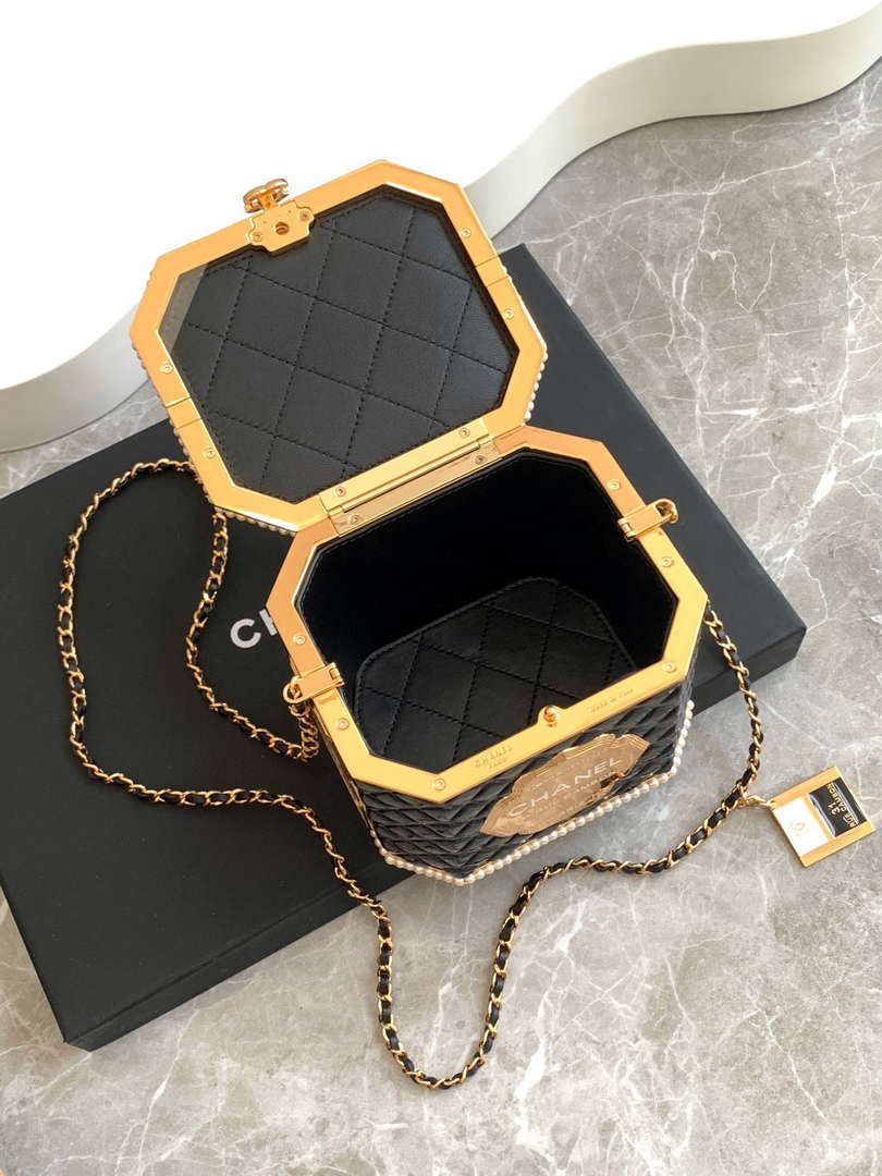 Chanel AS4954 Evening Small box tea can Black