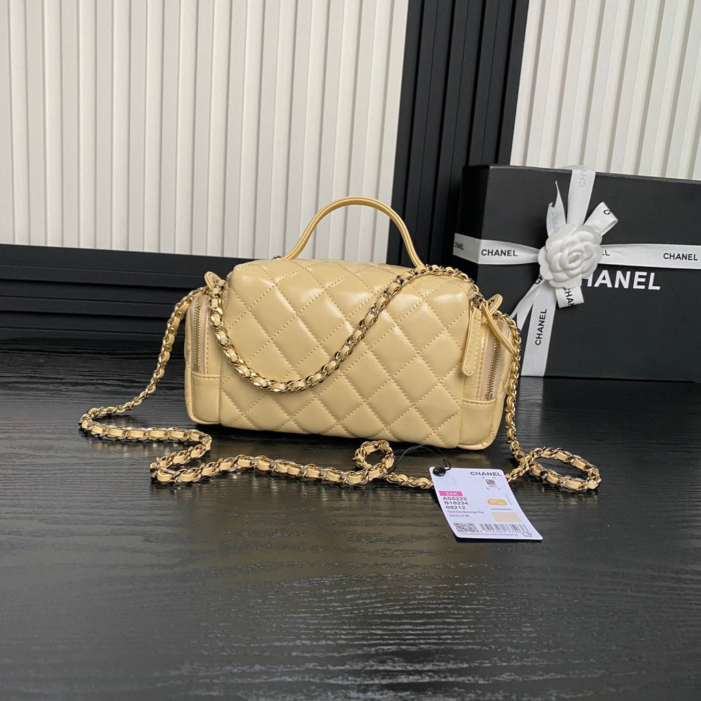 Chanel AS5222 Vanity Case Shiny Crumpled Lambskin & Gold-Tone Metal Apricot