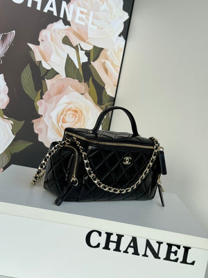 Chanel AS5222 Vanity Case Shiny Crumpled Lambskin & Gold-Tone Metal Black - Default Title - View 3