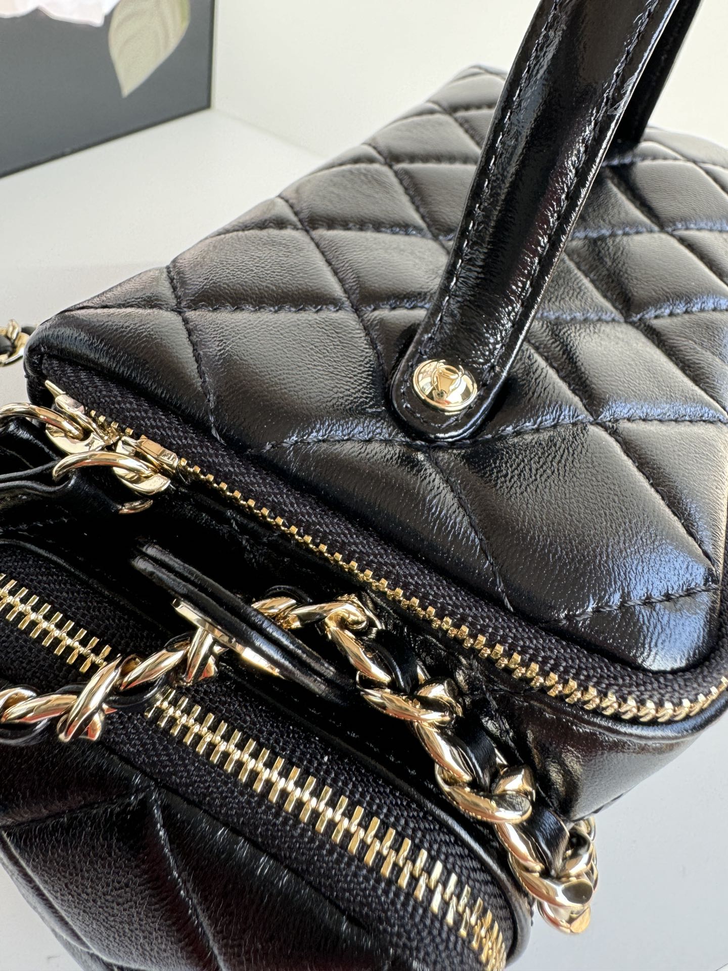 Chanel AS5222 Vanity Case Shiny Crumpled Lambskin & Gold-Tone Metal Black