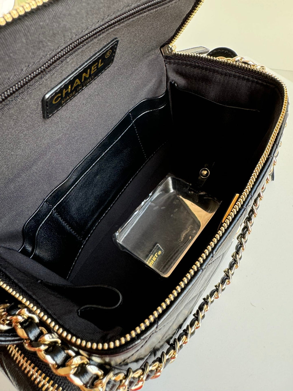 Chanel AS5222 Vanity Case Shiny Crumpled Lambskin & Gold-Tone Metal Black