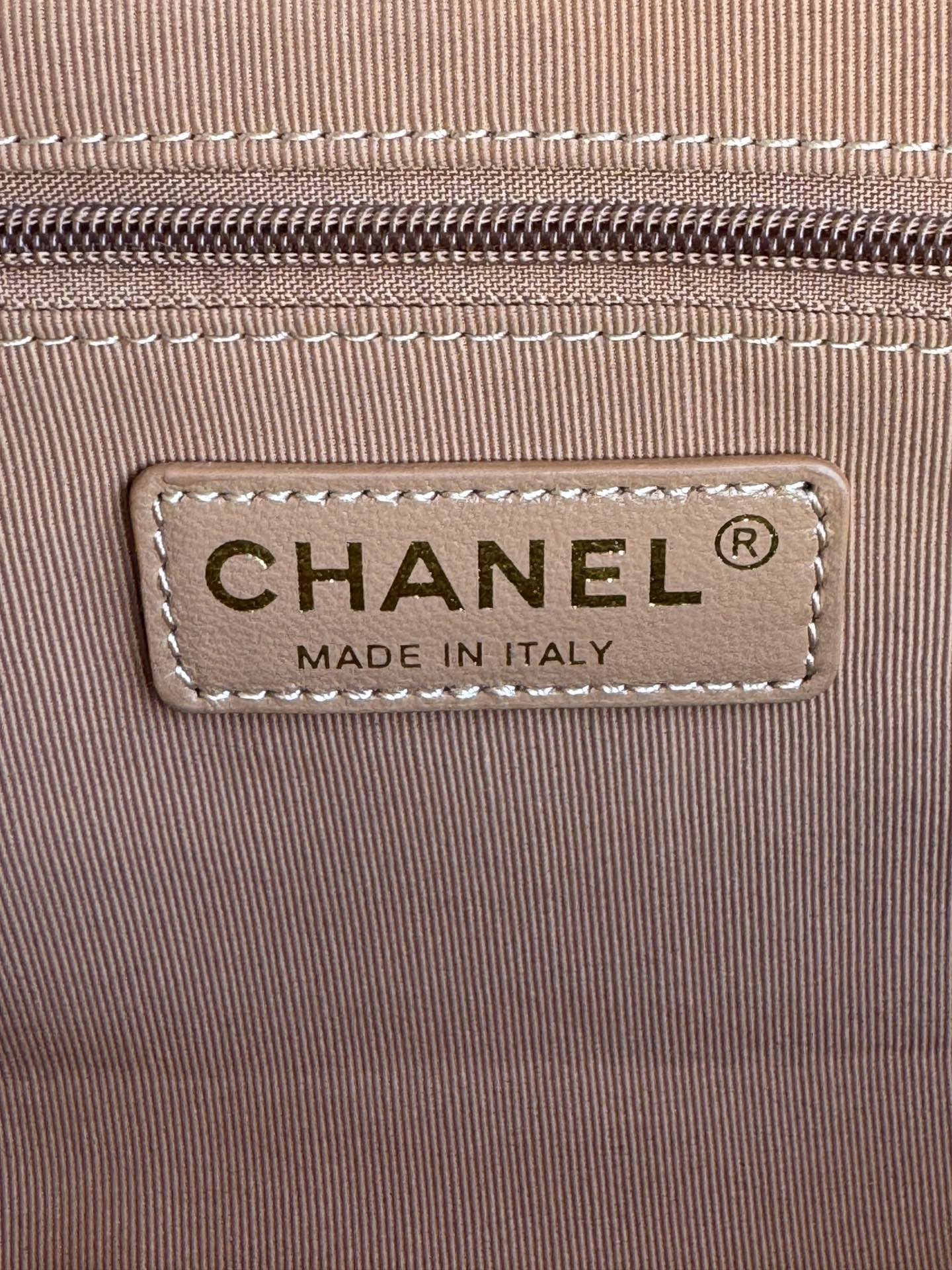 Chanel AS5222 Vanity Case Shiny Crumpled Lambskin & Gold-Tone Metal Brown