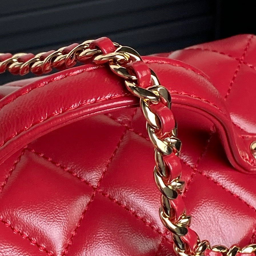 Chanel AS5222 Vanity Case Shiny Crumpled Lambskin & Gold-Tone Metal Red - Default Title - View 4