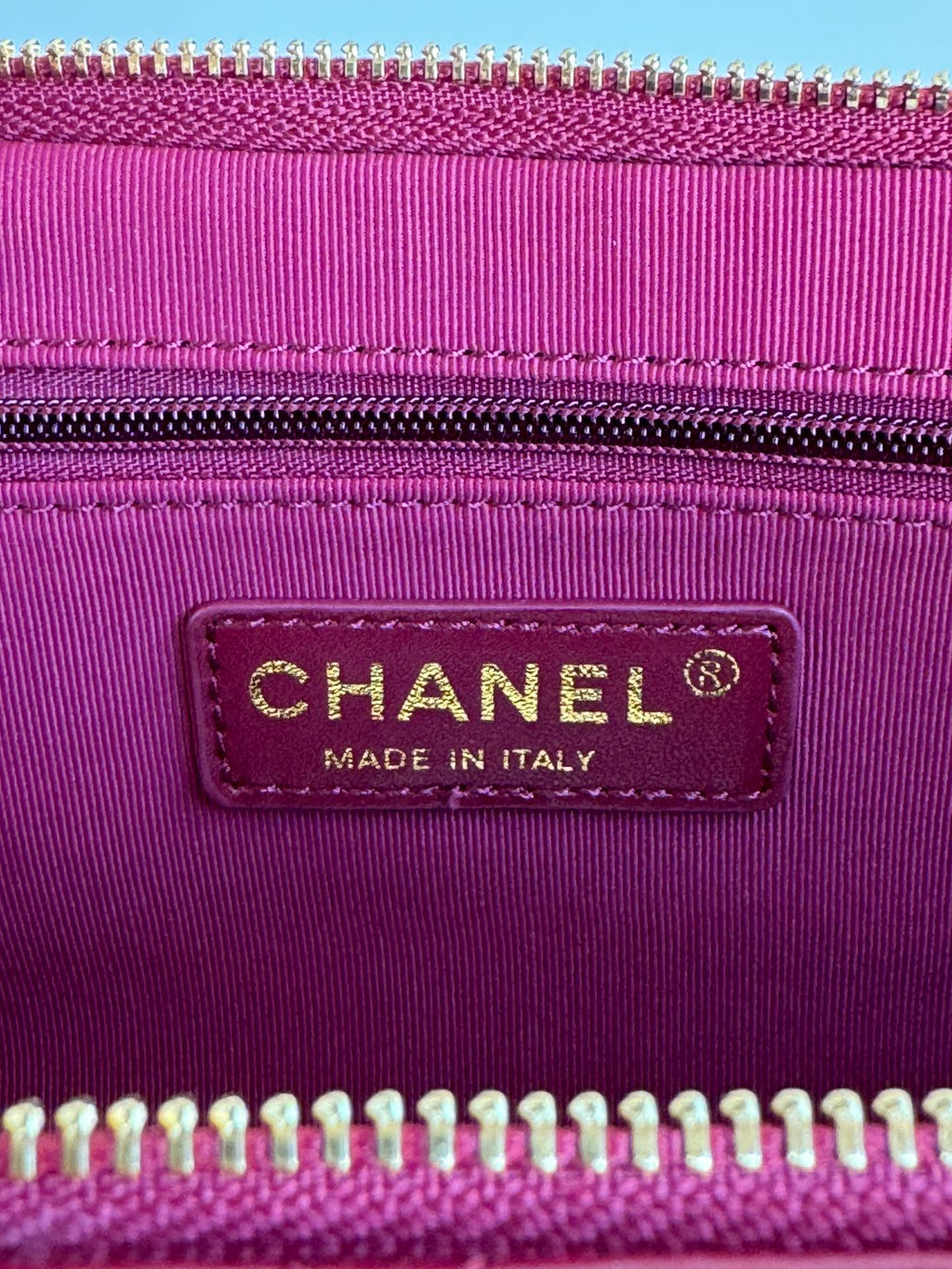Chanel AS5222 Vanity Case Shiny Crumpled Lambskin & Gold-Tone Metal Wine Red