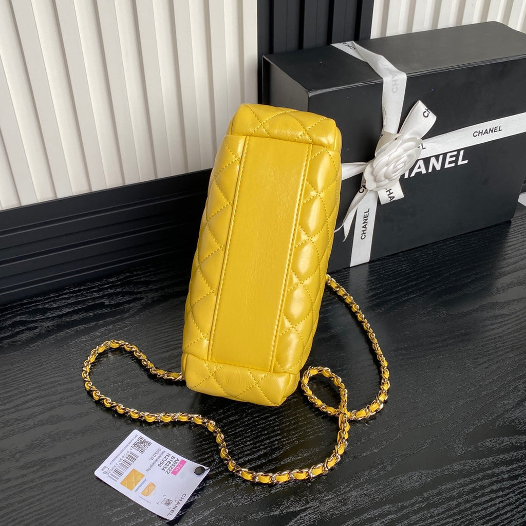 Chanel AS5222 Vanity Case Shiny Crumpled Lambskin & Gold-Tone Metal Yellow