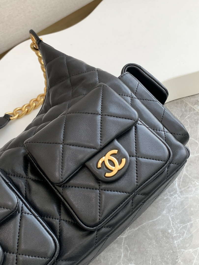 Chanel AS5302 Hobo Shiny Lambskin & Gold-Tone Metal Black