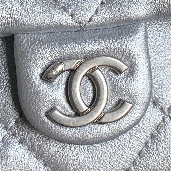 Chanel AS5302 Hobo Shiny Lambskin & Silver-Tone Metal Silver