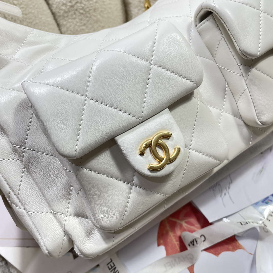 Chanel AS5302 Hobo Shiny Lambskin & Gold-Tone Metal White