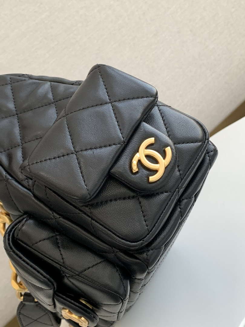 Chanel AS5339 Small Hobo Shiny Lambskin & Gold-Tone Metal Black