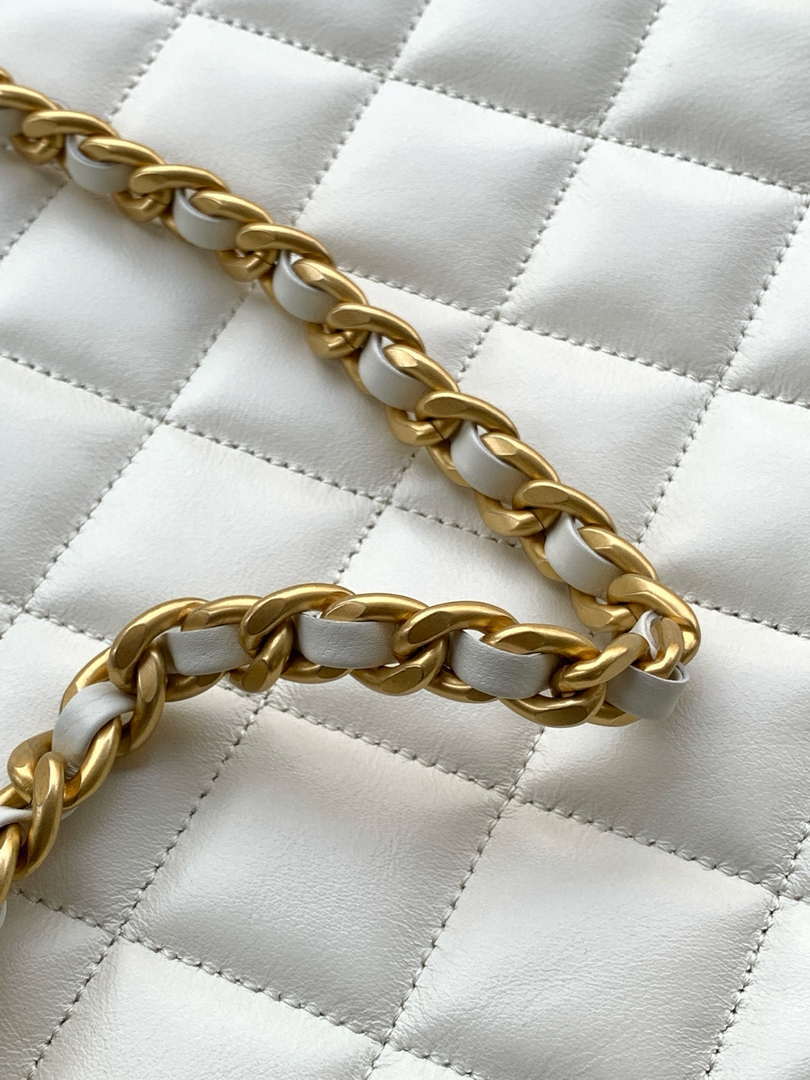 Chanel AS5303 Hobo Lambskin & Gold-Tone Metal White