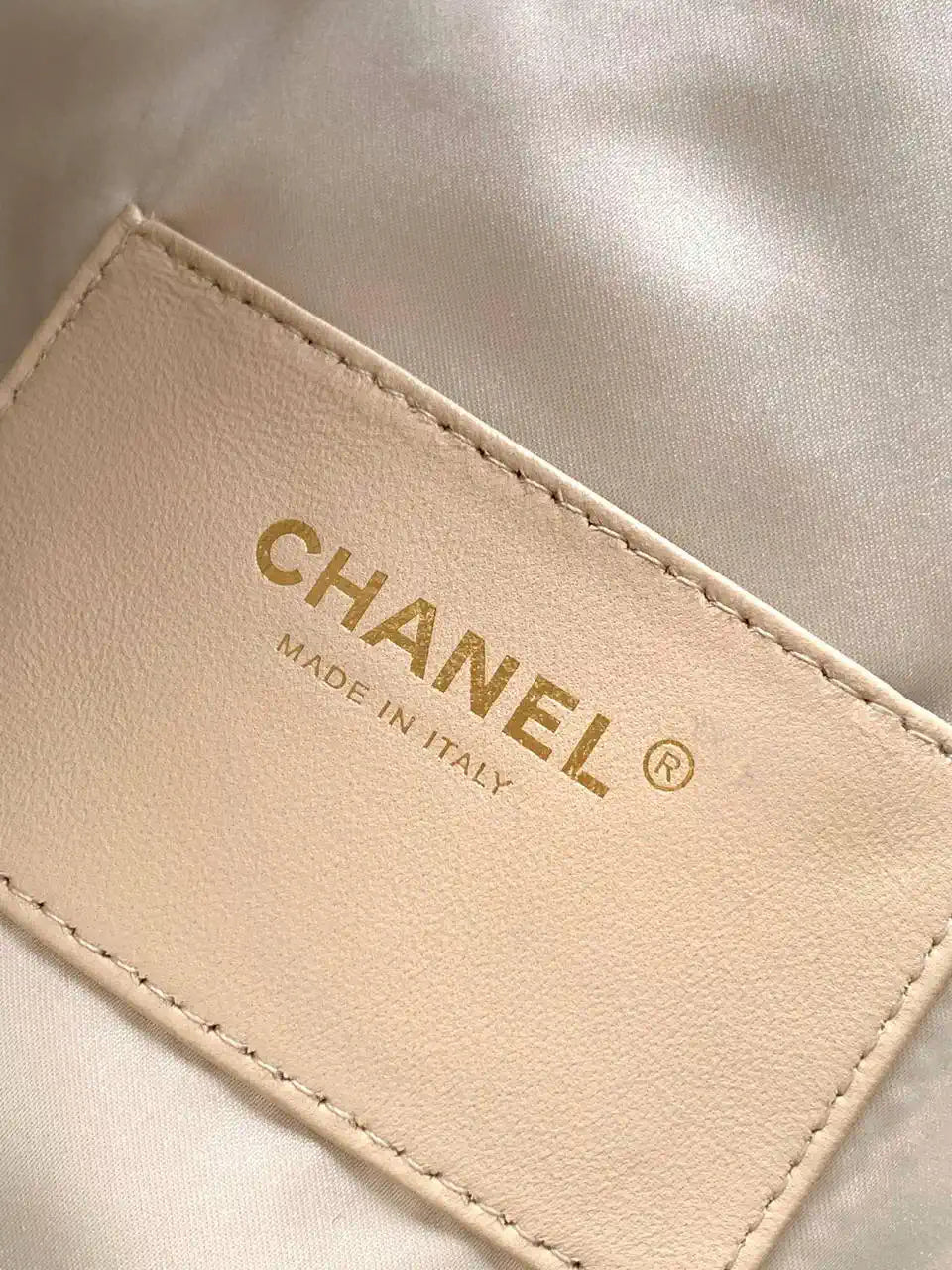 Chanel AS5311 Large Hobo Tweed & Gold-Tone Metal Beige