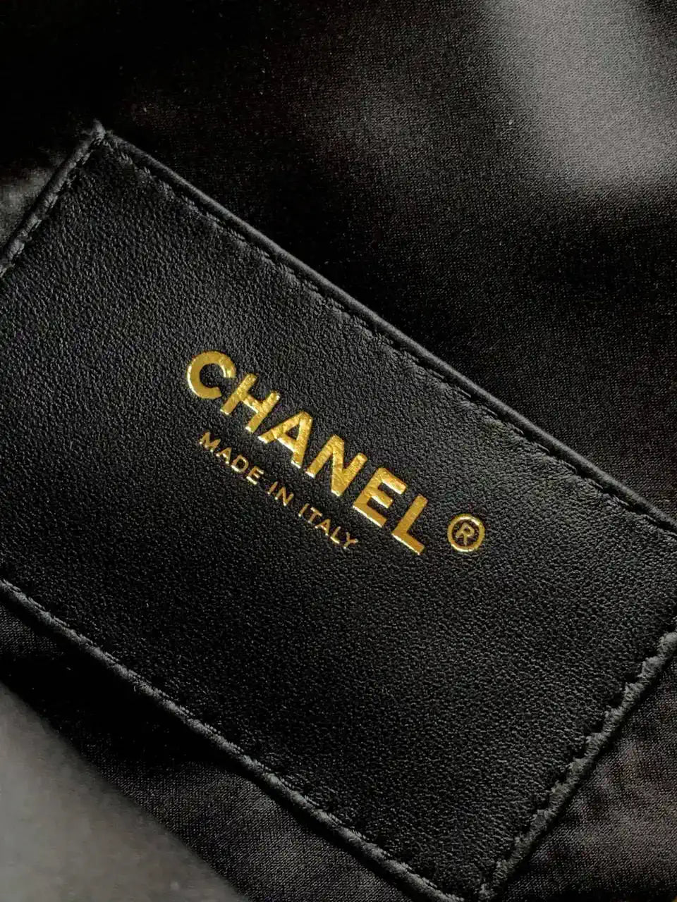 Chanel AS5311 Large Hobo Tweed & Gold-Tone Metal Black