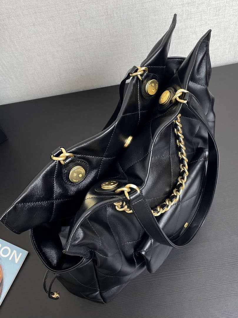 Chanel AS5315 Shopping Bag Shiny Lambskin & Gold-Tone Metal Black