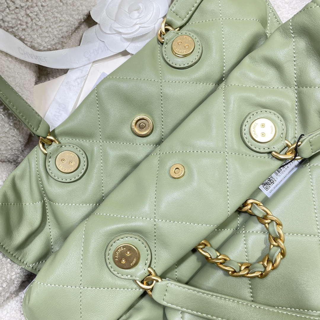 Chanel AS5315 Shopping Bag Shiny Lambskin & Gold-Tone Metal Green - Default Title - View 7