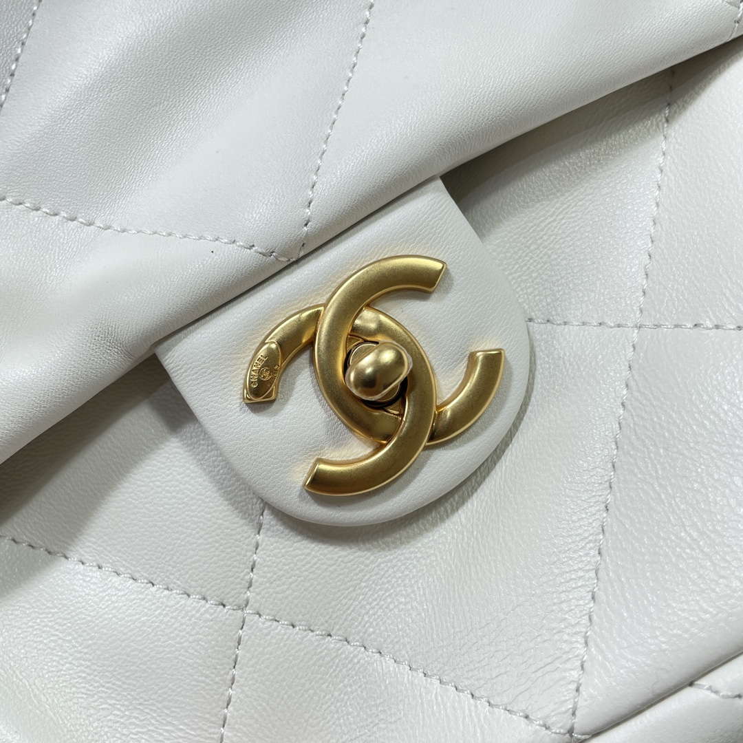 Chanel AS5315 Shopping Bag Shiny Lambskin & Gold-Tone Metal  White