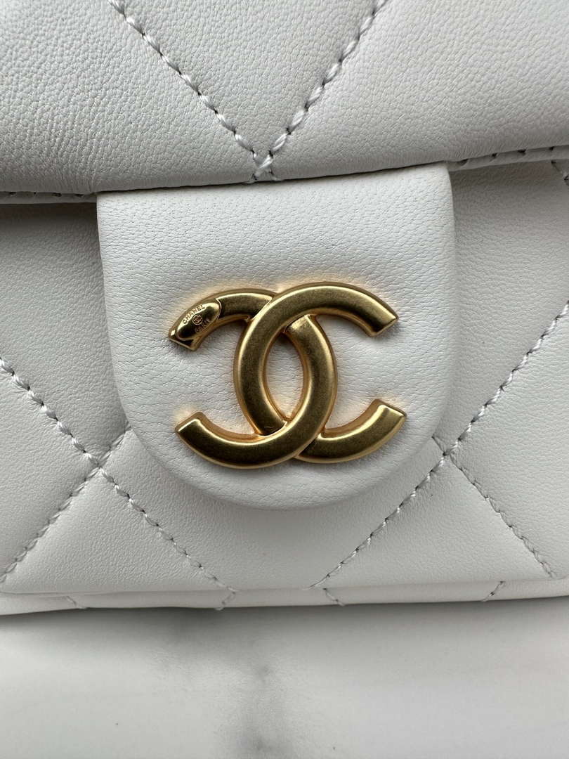 Chanel AS5339 Small Hobo Shiny Lambskin & Gold-Tone Metal White