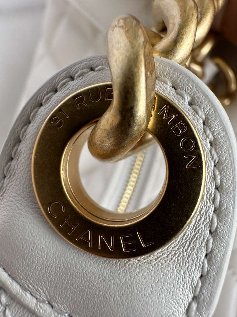 Chanel AS5339 Small Hobo Shiny Lambskin & Gold-Tone Metal White