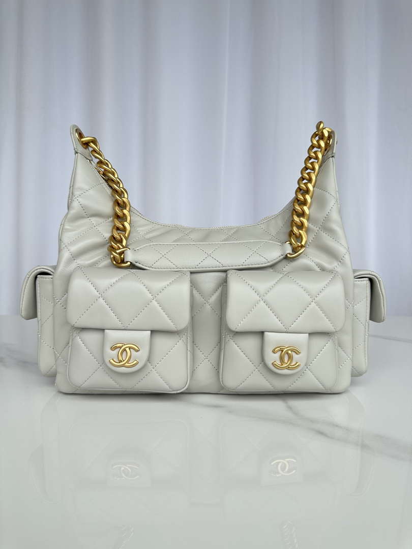 Chanel AS5339 Small Hobo Shiny Lambskin & Gold-Tone Metal Light Green