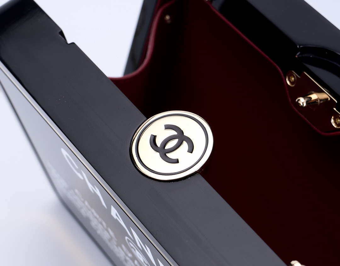 Chanel AS5341 Evening Bag Plexi Enamel Limited Edition Box Bag