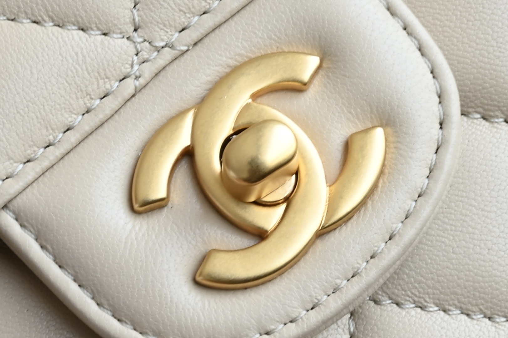 Chanel 25SS AS5354 Mini Flap Bag with Top Handle Lambskin Apricot - Default Title - View 5