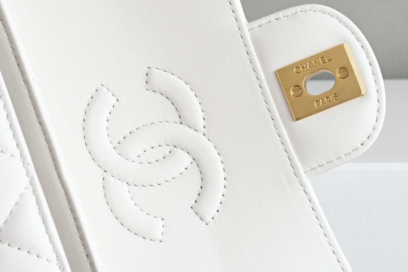 Chanel 25SS AS5354 Mini Flap Bag with Top Handle Lambskin White - Default Title - View 7