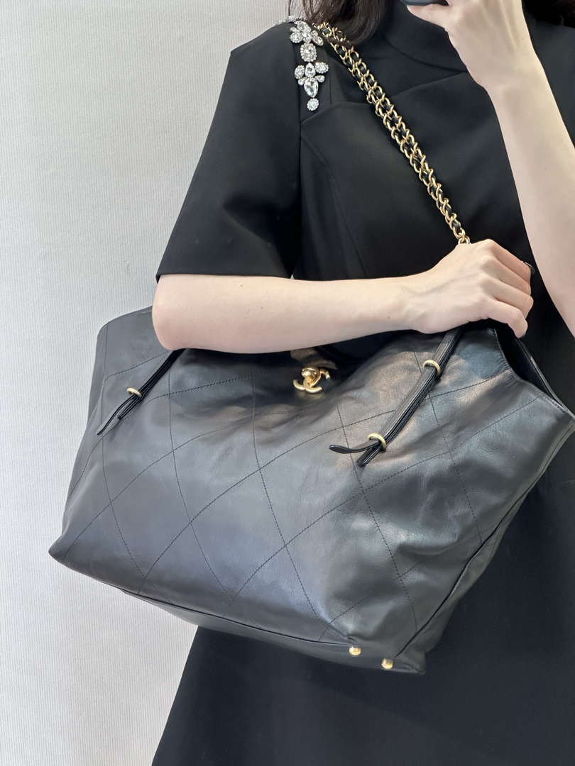 Chanel AS5463 25SS Maxi Shopping Bag  Calfskin & Gold-Tone Metal  Black